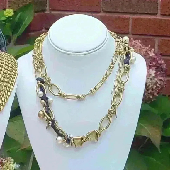 Stella and Dot French twist ribbon necklace - Picture 5 of 14